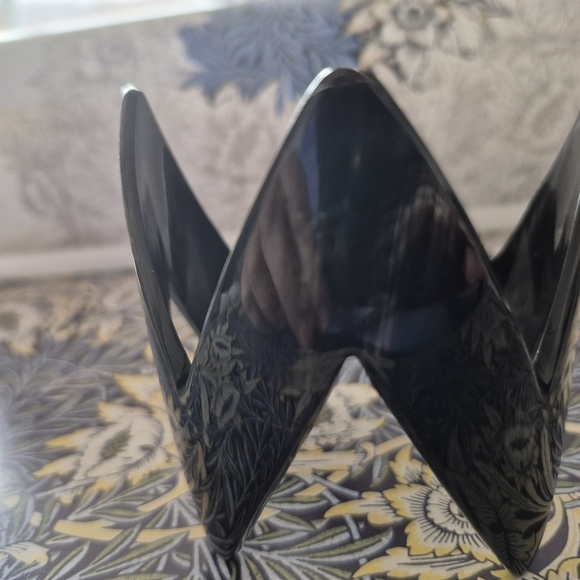 Black and White Zigzag cuf Horn Bracelet - Picture 4 of 11